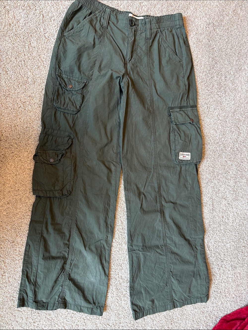 BDG urban outfitter Olive Cargo Wide-Leg Trousers. Size small. Like new.